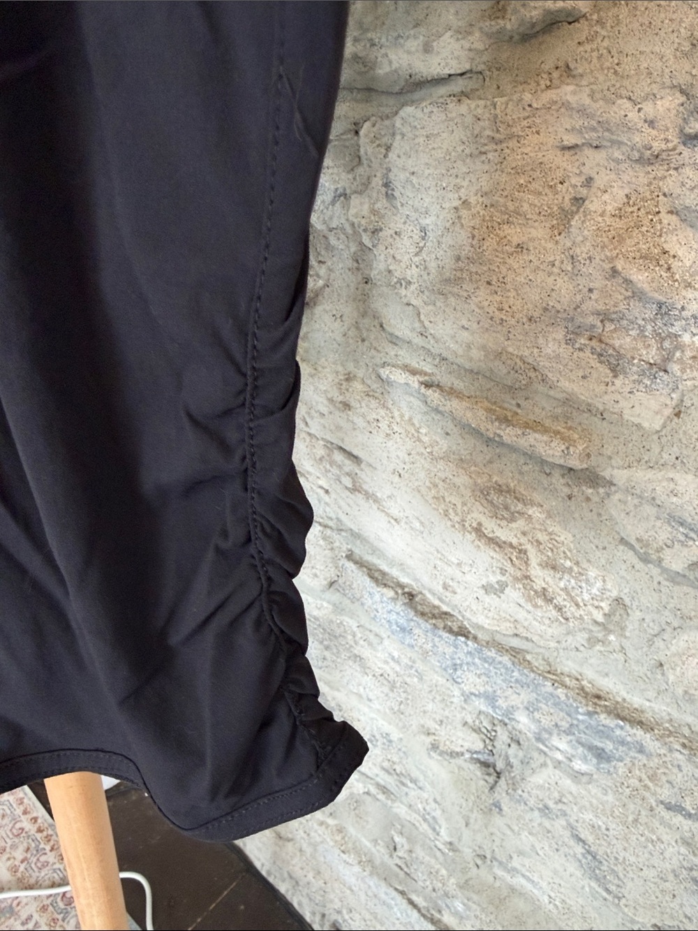 Eddie Bauer Black Capri Cargo Pants - Picture 4 of 9